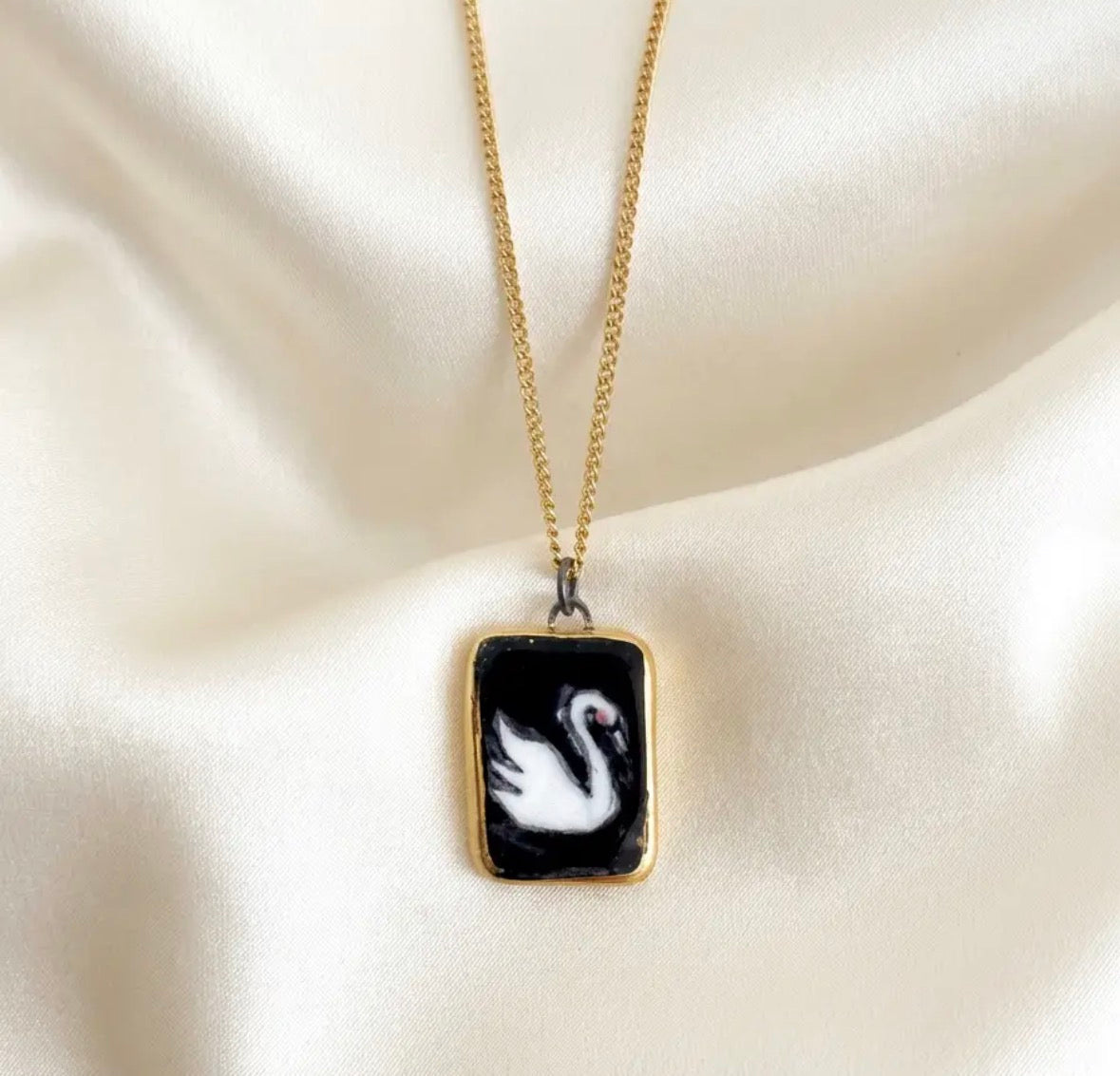 Swan Ceramic Pendant Necklace
