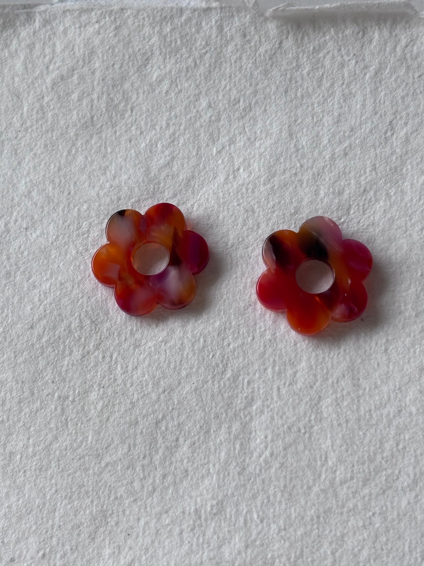 Big Metal London Resin Flower Studs