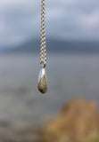 Pebble pendant necklace