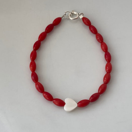 Mother of Pearl Heart Bead Bracelet