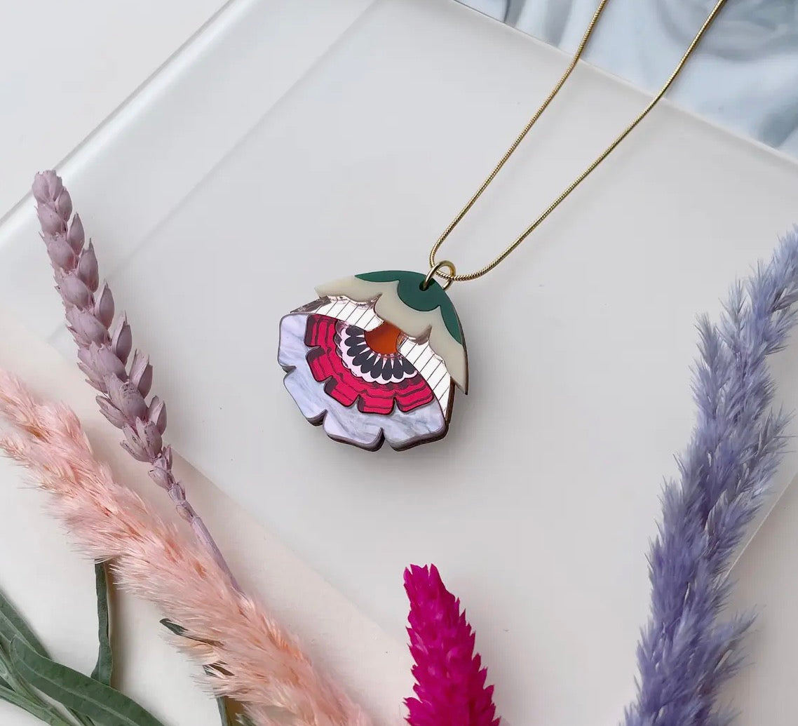 Isobel Floral Pendant Necklace - Rosa Pietsch