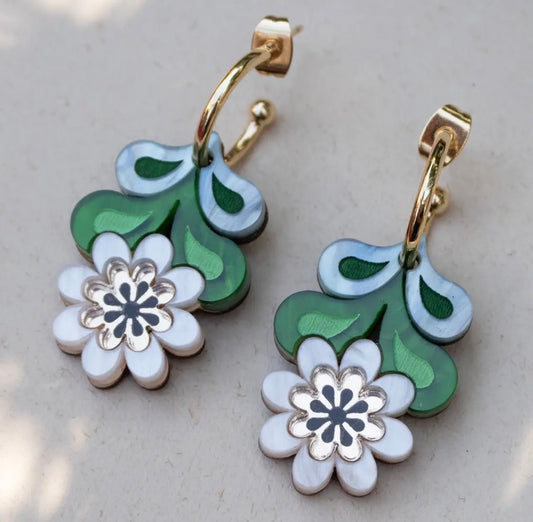 Leafy Floral Hoop Earrings in Pearl & Gold